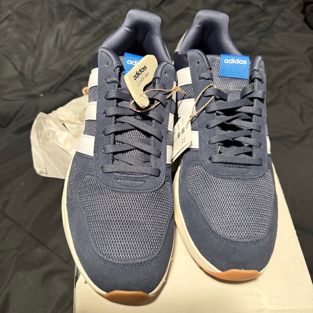 Men’s Adidas Navy/White running shoes